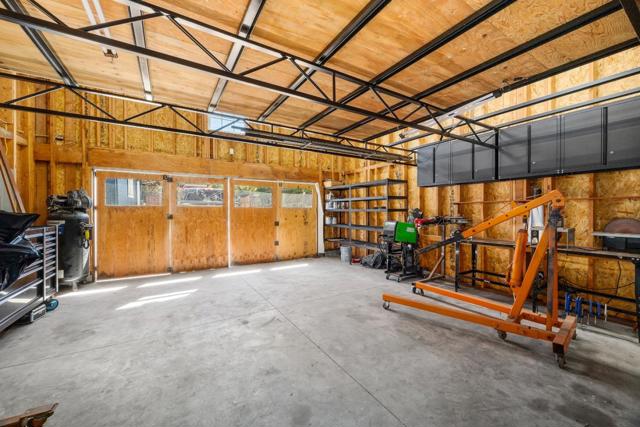 1124 Laurel Street, Santa Cruz CA: https://media.crmls.org/mediaz/77bf0887-0a75-4322-b7d0-cb76b288f10a.jpg