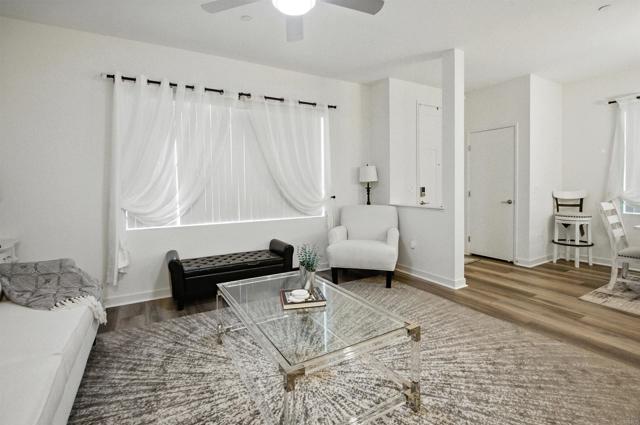 Detail Gallery Image 10 of 37 For 332 Seedling Way, Fallbrook,  CA 92028 - 3 Beds | 2/1 Baths