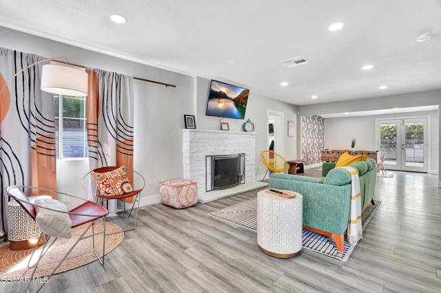 677 S Highland Drive, Palm Springs CA: https://media.crmls.org/mediaz/77c03b9b-5a80-495a-8a6f-24295b60e89f.jpg