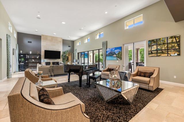 17 Emerald Court, Rancho Mirage CA: https://media.crmls.org/mediaz/77c2127d-655e-44f2-9c15-c0bdee8e0a40.jpg