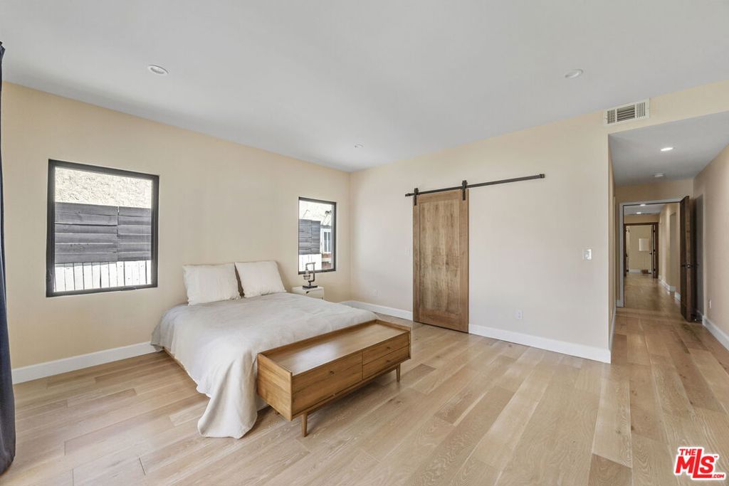 MLS #25537291 img 18