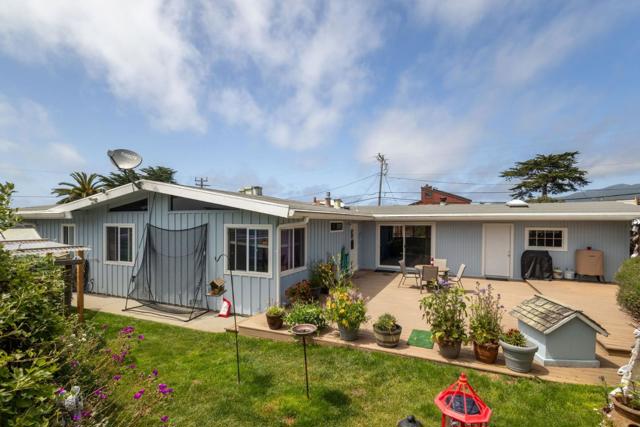 816 Park Avenue, Moss Beach CA: https://media.crmls.org/mediaz/77c412a0-4999-40e5-b27f-cc9ad535f25f.jpg
