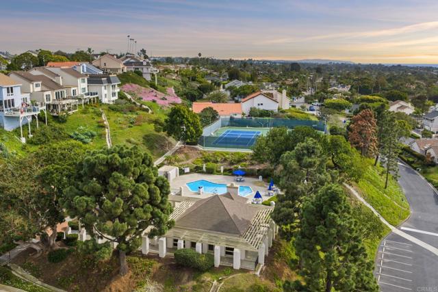 Detail Gallery Image 17 of 24 For 1748 Gascony Road, Encinitas,  CA 92024 - 3 Beds | 2/1 Baths