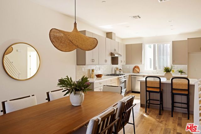 1544 Chia Way photo 7