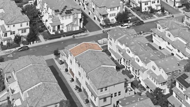 Detail Gallery Image 4 of 37 For 4367 Pacifica Way #2,  Oceanside,  CA 92056 - 3 Beds | 3/1 Baths