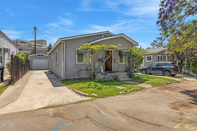 1455 E California Avenue, Glendale CA: https://media.crmls.org/mediaz/77c5c9b9-5f1d-4461-8c2f-a671a781a92f.jpg