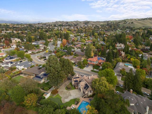 6607 Arlington Drive, Pleasanton CA: https://media.crmls.org/mediaz/77c6165b-3f1f-40ad-9822-eb650acc9f3c.jpg