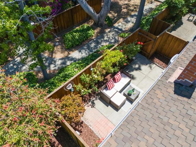 10892 Northfield Square, Cupertino CA: https://media.crmls.org/mediaz/77c772c8-799f-4fb7-a35c-dbe257c62ecb.jpg