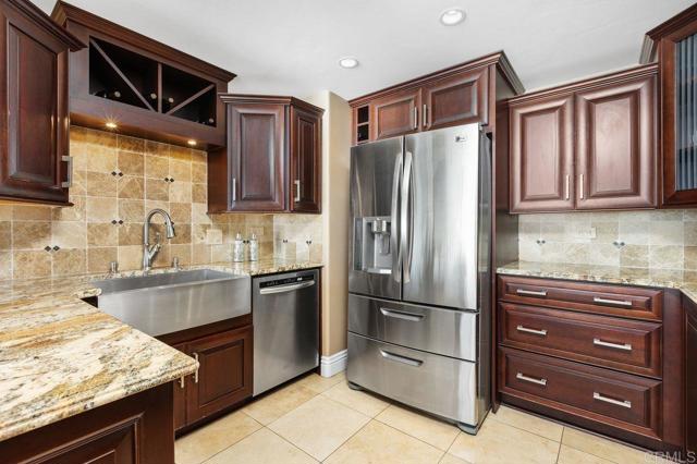 1200 Harbor N, Oceanside CA: https://media.crmls.org/mediaz/77c7a130-facc-4332-8f09-334896b81978.jpg