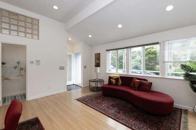 389 Sandalwood Drive, Aptos CA: https://media.crmls.org/mediaz/77c7c43c-4316-49e5-854e-cfcfc5527394.jpg