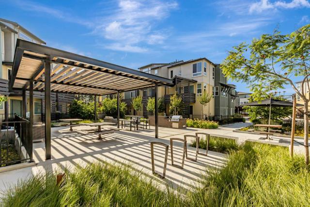 1809 Joshua Tree Circle, Milpitas CA: https://media.crmls.org/mediaz/77c7da60-eb6f-424e-95fa-e9df869bf980.jpg