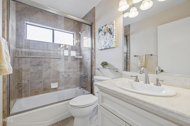 27722 Buckskin Drive, Castaic CA: https://media.crmls.org/mediaz/77c80de8-30bd-4499-a070-33244837054f.jpg