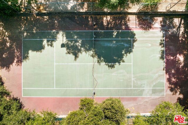 730 Crater Camp Drive, Calabasas CA: https://media.crmls.org/mediaz/77ca094f-8376-4e2c-930f-cbfe958a7058.jpg