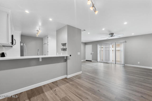 2718 Wendy Place, Port Hueneme CA: https://media.crmls.org/mediaz/77ca702a-5bdc-46b0-8b28-78ee744ccb51.jpg