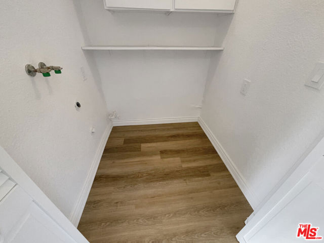 700 W La Veta Avenue, Orange CA: https://media.crmls.org/mediaz/77ca7736-e010-4f91-9626-9073264c87cc.jpg