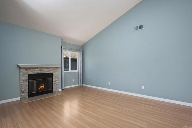 Detail Gallery Image 3 of 26 For 11337 Avenida De Los Lobos #C,  San Diego,  CA 92127 - 2 Beds | 2 Baths