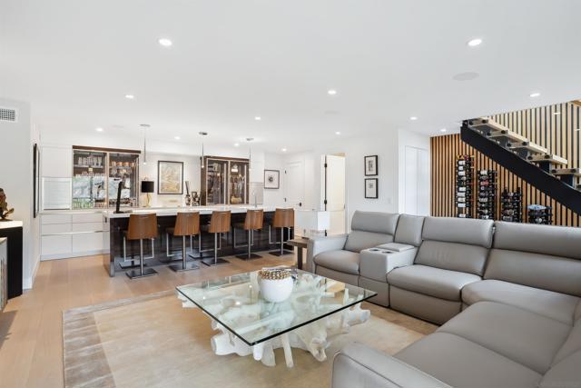 3334 Caminito Cabo Viejo, Del Mar CA: https://media.crmls.org/mediaz/77ca900f-3b63-4296-8684-2f0f2ee9b63f.jpg