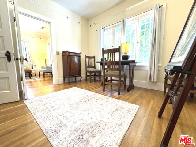 334 Belmont Avenue, Los Angeles CA: https://media.crmls.org/mediaz/77caada8-633a-4182-9c03-dbade58976a6.jpg