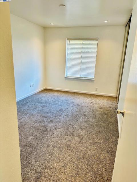 1756 Kudu Ct, Hayward CA: https://media.crmls.org/mediaz/77cab497-14c6-44b4-b717-cdf4f2a34851.jpg