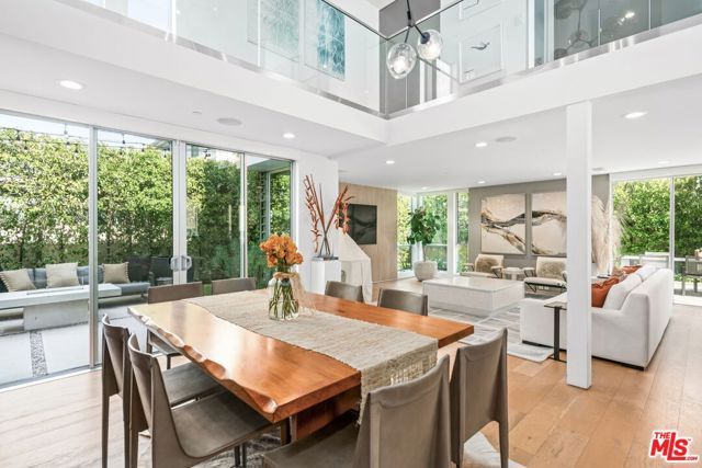 2736 Armacost Avenue, Los Angeles CA: https://media.crmls.org/mediaz/77cbb5e2-bb86-4cff-8939-596fa8b395e4.jpg