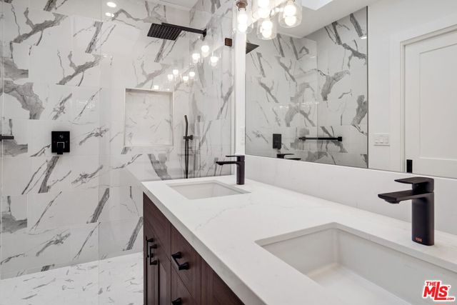 4130 VERDUGO VIEW Drive, Los Angeles CA: https://media.crmls.org/mediaz/77ccd4d0-4a10-4204-9549-ac771f25dcf5.jpg