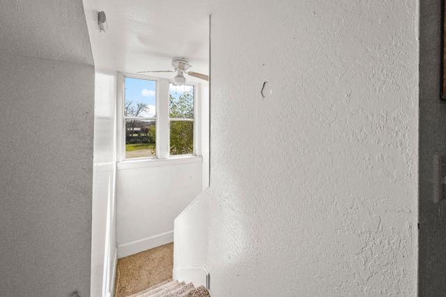 584585 Monterey Road, Morgan Hill CA: https://media.crmls.org/mediaz/77cd3560-8a9c-47f1-b62b-1ad6879d62cb.jpg