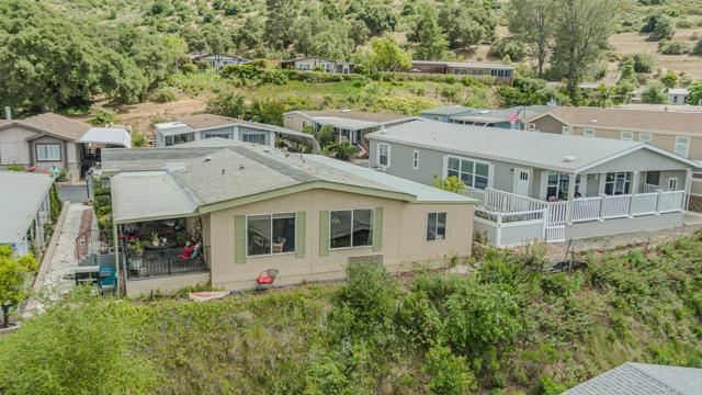 Detail Gallery Image 2 of 28 For 4650 Dulin #121,  Fallbrook,  CA 92028 - 2 Beds | 2 Baths