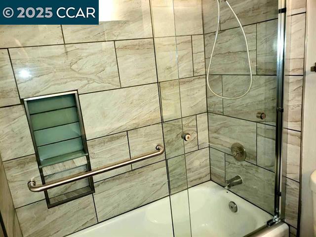 2742 Oak Rd, Walnut Creek CA: https://media.crmls.org/mediaz/77cdd835-16d1-4c8e-adbe-e3b1dfb7246c.jpg