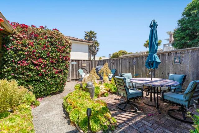 390 36th Avenue, Santa Cruz CA: https://media.crmls.org/mediaz/77cde5a6-7080-45ec-8d99-b23b9b44445c.jpg
