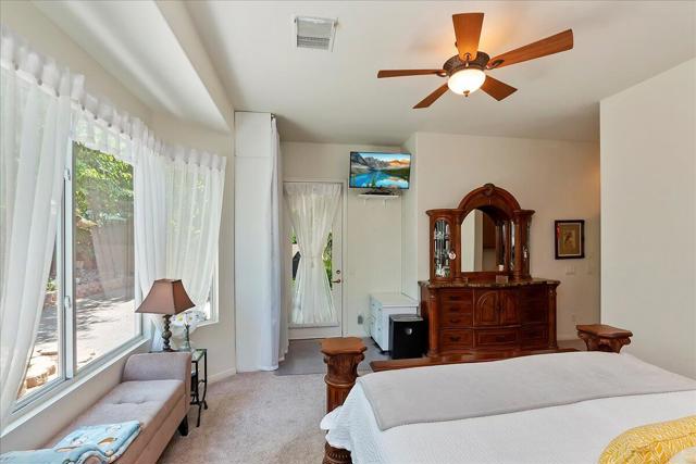 80536 Hoylake Drive, Indio CA: https://media.crmls.org/mediaz/77ce2554-d456-48e1-946f-253e2a1f86e4.jpg
