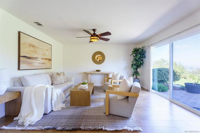 4382 Dowitcher Way, Oceanside CA: https://media.crmls.org/mediaz/77cec417-83d3-4fbd-81da-b5bb21e278f5.jpg