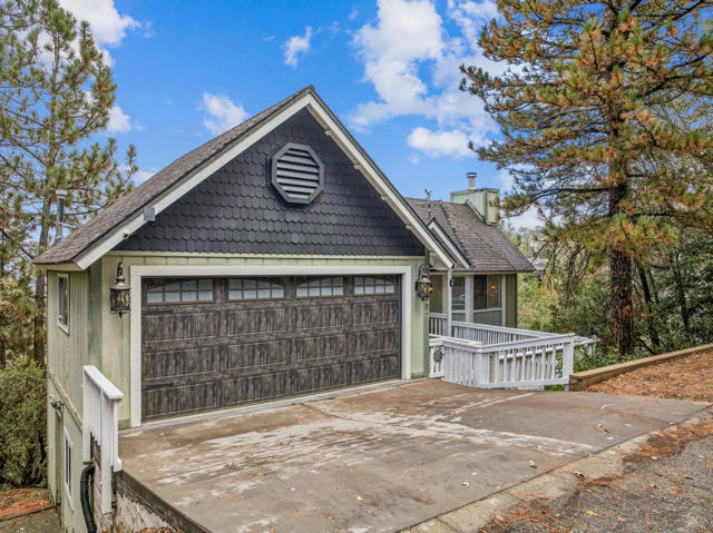 1287 Sequoia Drive, Lake Arrowhead, CA 92352