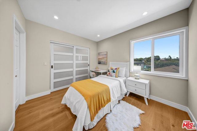 1902 Gates Avenue, Redondo Beach, California 90278, 3 Bedrooms Bedrooms, ,2 BathroomsBathrooms,Residential,Sold,Gates,25621447