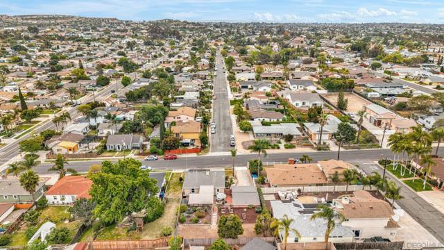 7200 Colony Rd, La Mesa CA: https://media.crmls.org/mediaz/77d02741-00d5-4a49-a22f-84de702327e7.jpg