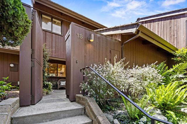 7026 Valley Greens Circle, Carmel CA: https://media.crmls.org/mediaz/77d0e295-034c-4272-ad36-786c25a33806.jpg