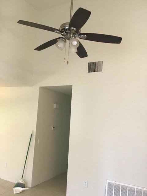 Living room Ceiling fan