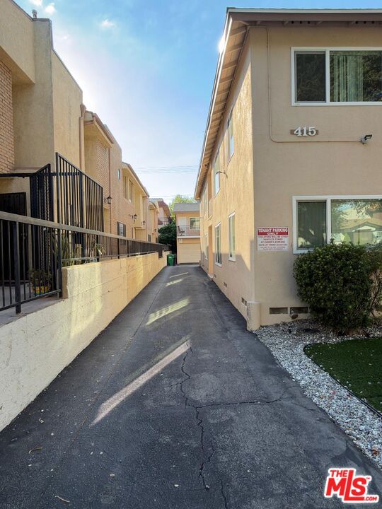415 Fischer Street, Apt. C photo 19