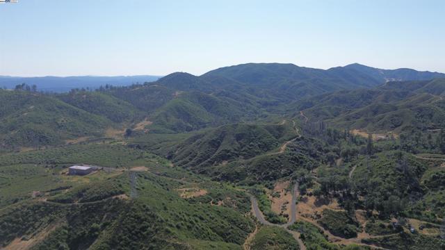 11311 Pine Flat, Healdsburg CA: https://media.crmls.org/mediaz/77d30d3f-d8c4-40ba-a1c2-fa6439854769.jpg