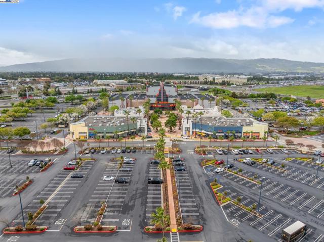 5089 Winterbrook Ave, Dublin CA: https://media.crmls.org/mediaz/77d354ae-8586-4fce-8205-6bf5ac3d44da.jpg