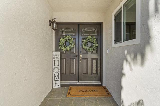 819 Cumberland Drive, Gilroy CA: https://media.crmls.org/mediaz/77d4beb0-5530-4741-a50c-e8c1b37a34b4.jpg