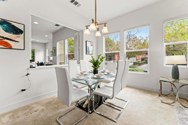 35607 Embassy Common, Fremont CA: https://media.crmls.org/mediaz/77d57ea1-7dd4-4c95-83e9-9dc2f6484195.jpg