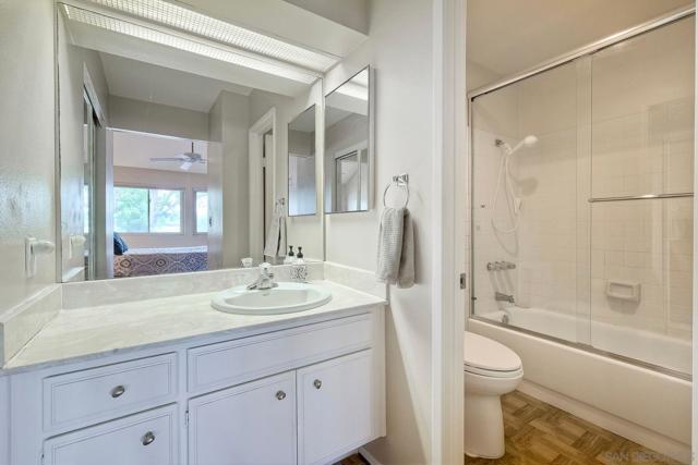 514 Jamacha Rd, El Cajon CA: https://media.crmls.org/mediaz/77d5fb59-b930-4f38-84b4-2e0efbc3da35.jpg