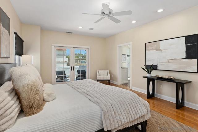 755 F Ave, Coronado CA: https://media.crmls.org/mediaz/77d60bcd-29c5-44ee-a90a-0b5dc6b74ec3.jpg