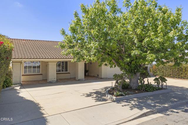 7090 El Malabar Drive, Ventura CA: https://media.crmls.org/mediaz/77d6601a-9a57-42a9-9852-a872d2756891.jpg