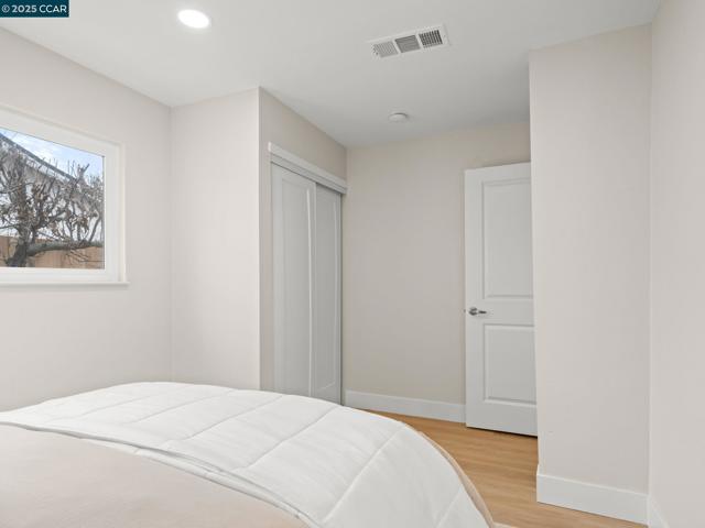 4285 Carter Ct, Concord CA: https://media.crmls.org/mediaz/77d6a2e8-17b5-4906-ac56-341851ef189a.jpg