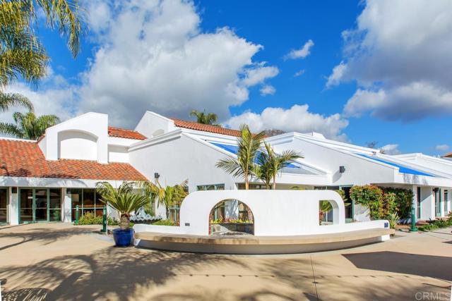 4964 Poseidon Way, Oceanside CA: https://media.crmls.org/mediaz/77d6e238-2cb7-4217-b46b-8769bed7e186.jpg