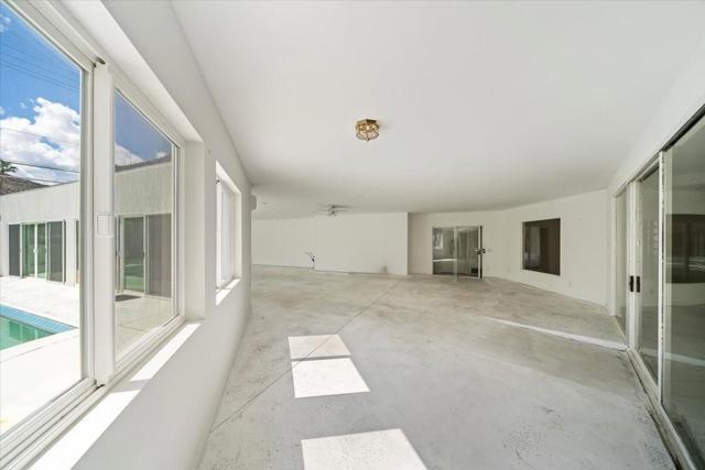 291 W Lilliana Drive, Palm Springs CA: https://media.crmls.org/mediaz/77d6f4a2-53a1-43d4-b430-ea138b096b00.jpg
