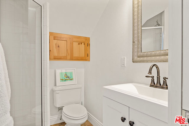 28277 Arbon Lane, Lake Arrowhead CA: https://media.crmls.org/mediaz/77d705bc-e056-4136-b492-e35840299e16.jpg