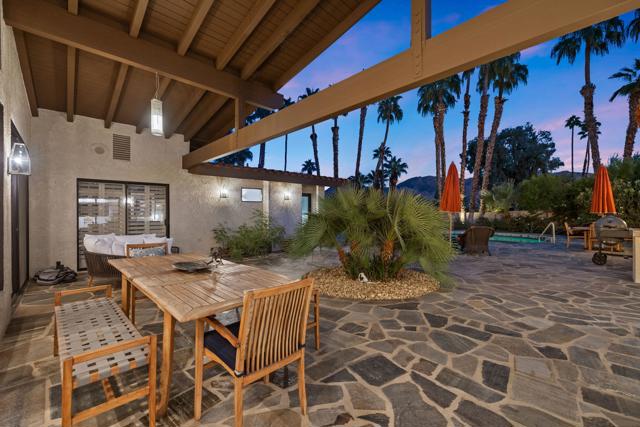 73717 Agave Lane, Palm Desert CA: https://media.crmls.org/mediaz/77d79167-32a3-4208-8aa4-0ab45863b4df.jpg