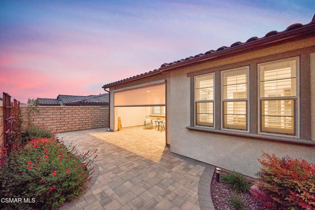 2424 Quartsite Drive, Camarillo CA: https://media.crmls.org/mediaz/77d8b46f-3efa-4a35-8403-69d21f17574a.jpg